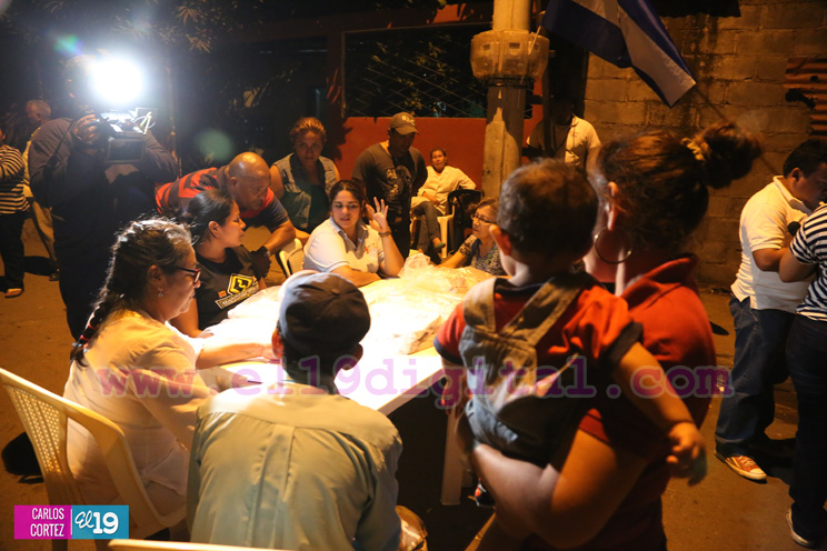 Pobladores de El Recreo reciben carnet de militancia sandinista